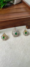 Pendants 3